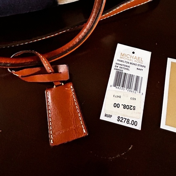 Michael Kors Hamilton Purse, Navy & Cream satchel, Classy Work bag, canvas tote - Picture 7 of 13